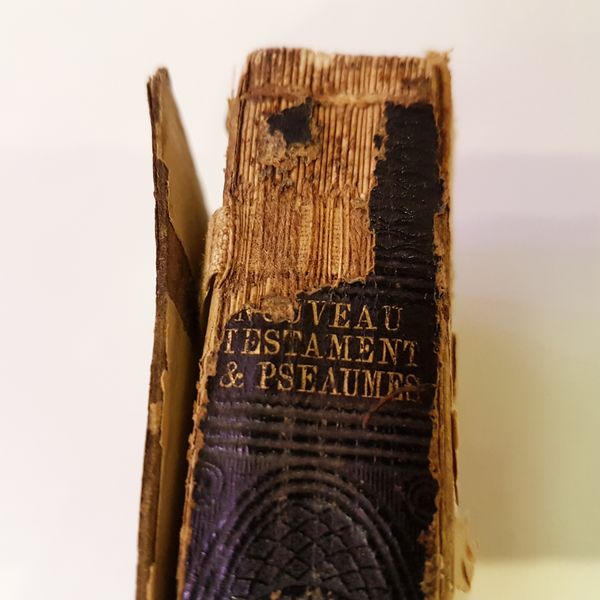 10 Antique book New Testament & Psalms J.Ostervald with Watkins Leather Binder 1857.jpg