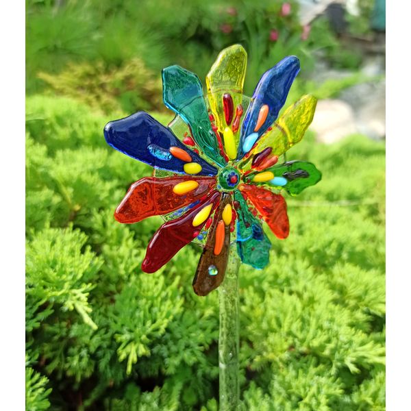 rainbow flower plant stake.jpg