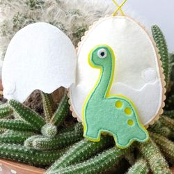 Dinosaur Egg felt toy, Easter magnet, spring decor