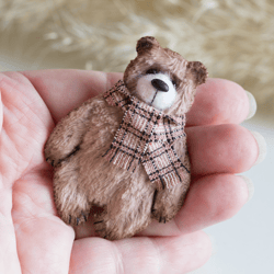 teddy bear brooch pin. handmade felted teddy bear brooch. gift for mom. textile brooch for jacket. teddy bear lapel pin.