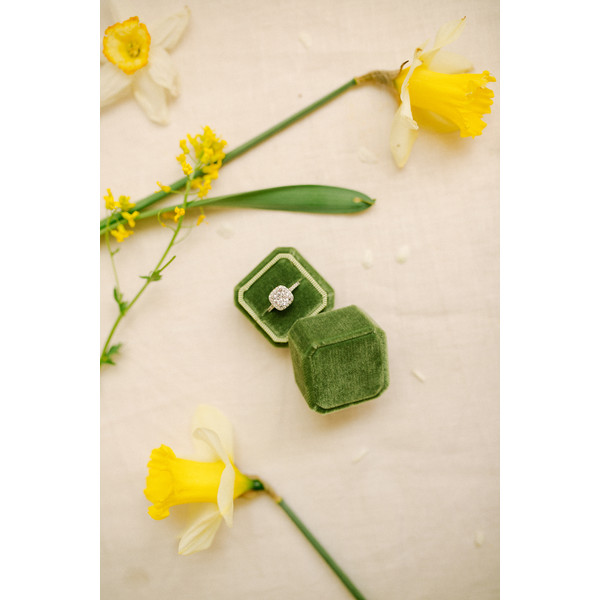 green velvet ring box-2.jpg