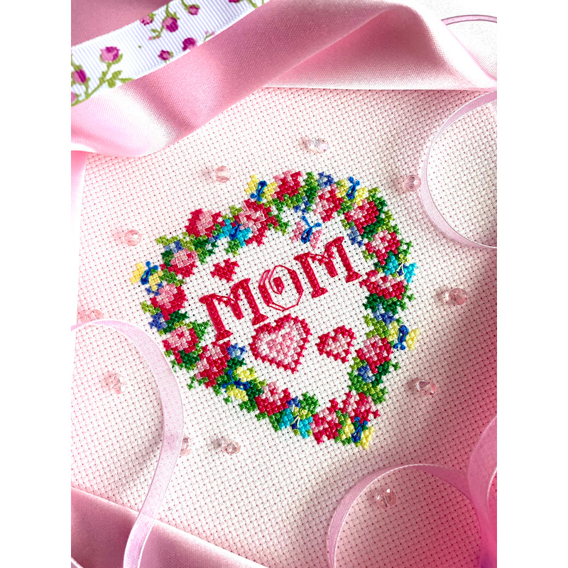 Love Mom Floral Wreath New photo 1.jpg
