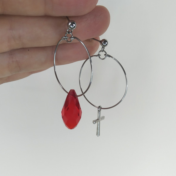 red-crystal-earrings