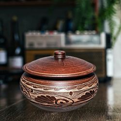 Cooking pot with lid 84.53 fl.oz Handmade red clay casserole Kitchen pot