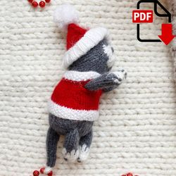 Christmas outfit for a kitten. English and Russian PDF.