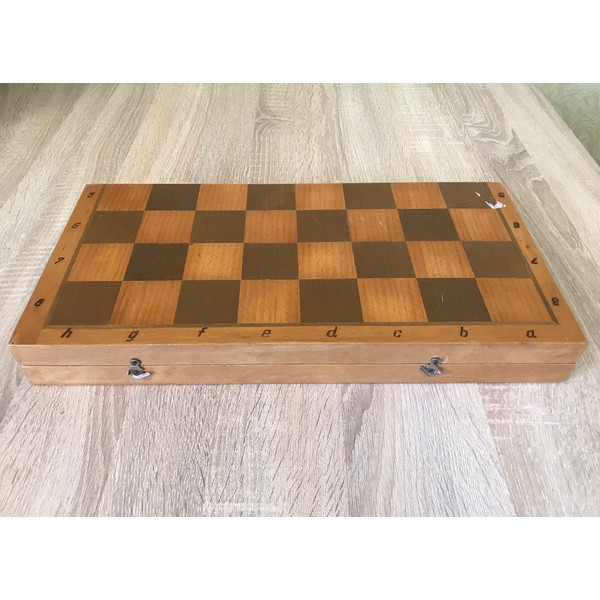 large_chess_board8.jpg