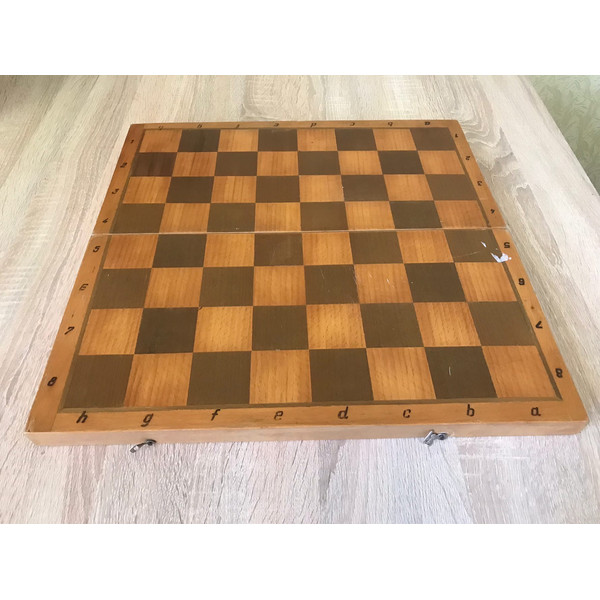large_chess_board3.jpg