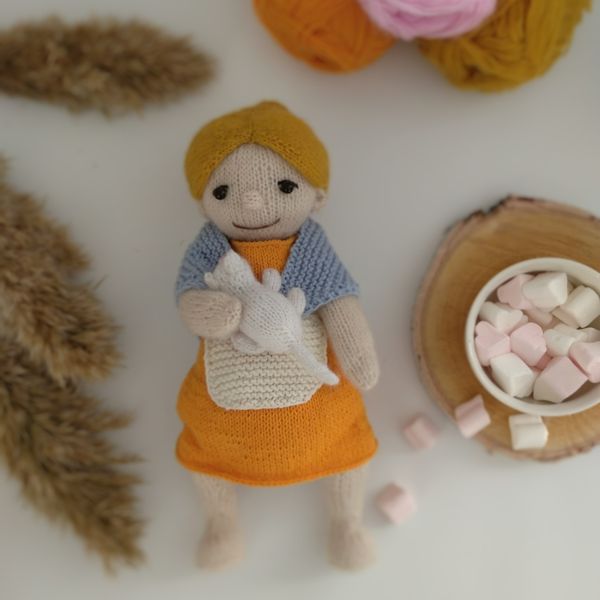 Crochet grandma by Ola Oslopova.png