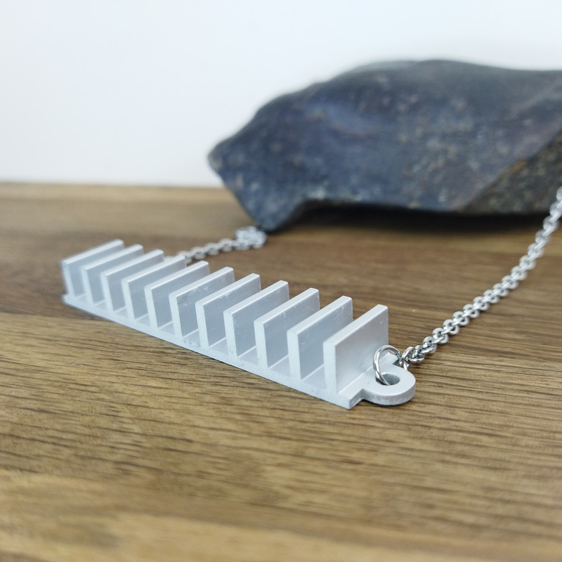 futuristic-necklace-men