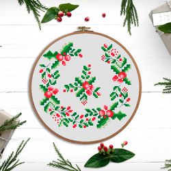 Christmas flower wreath cross stitch pattern