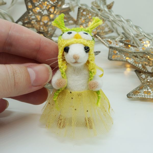needle-felted-mouse