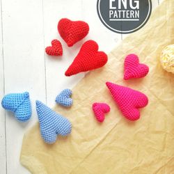 Amigurumi Heart Crochet pattern. Keychain Amigurumi heart 3 size. DIY gift Valentine's day or gift