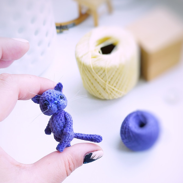Itiny cat kitty kitten brooch pdf crochet pattern5.jpeg