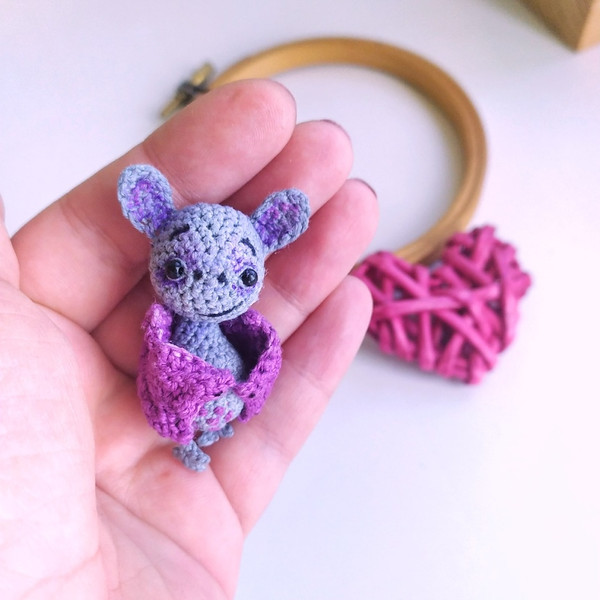 tiny bat PDF crochet pattern2.jpg