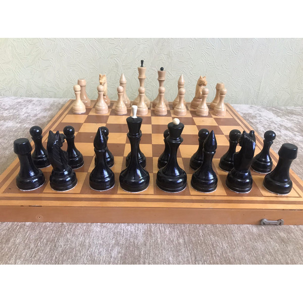 one_hook_chess6.jpg