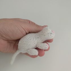 Knitting pattern little kittens. Toy knitting pattern. Tiny cat