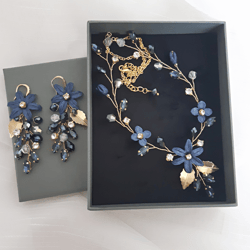 Gold and navy blue bridal jewelry set, Dark blue floral bridal accessories, Blue flower wedding earrings and necklace