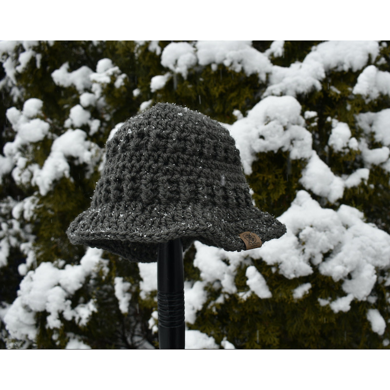 Grey Bucket Hat.png