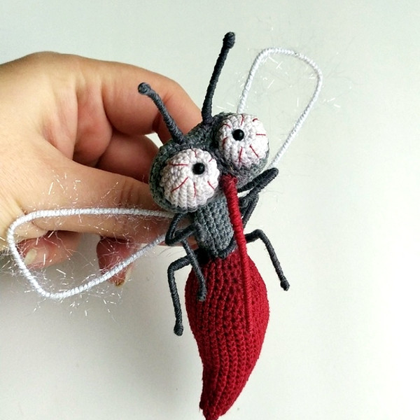 tiny mosquito insect brooch crochet pattern5.jpg