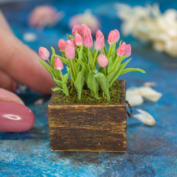 Miniature tulips in a wooden box for dollhouse decoration (2).jpg