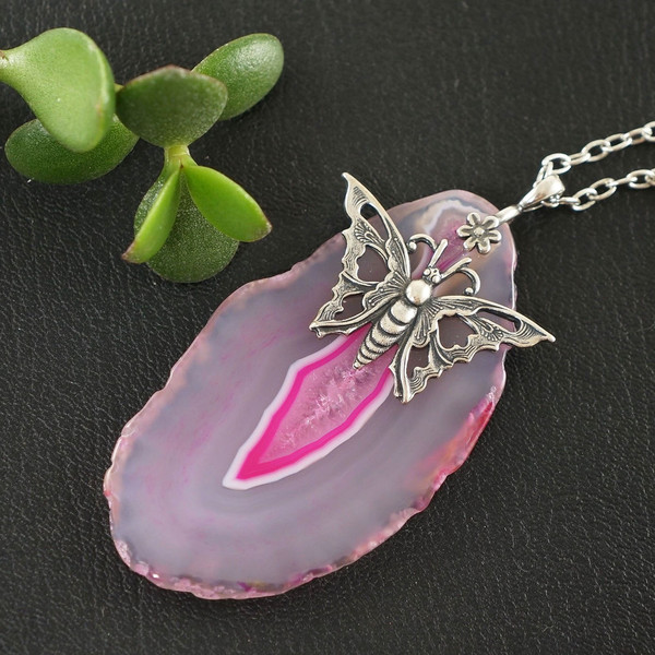 pink-fuchsia-agate-slice-necklace-jewelry