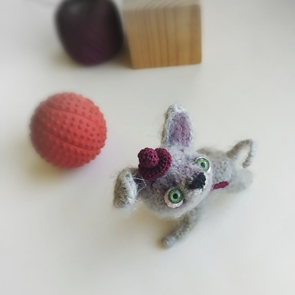 tiny puppy dog brooch crochet pattern1 7.jpg