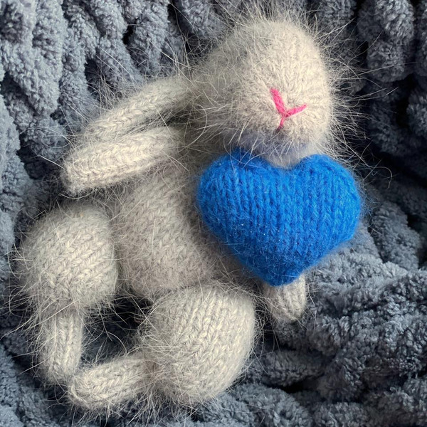 Easter bunny hare rabbit toy knitting pattern6.jpg