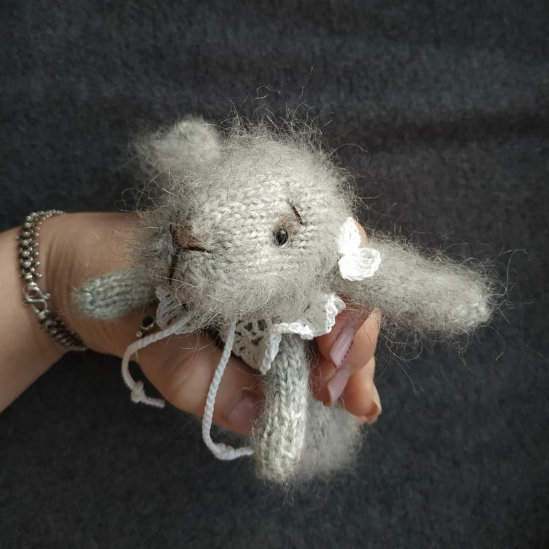 Easter bunny hare rabbit toy knitting pattern12.jpg