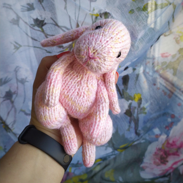 Easter bunny hare rabbit toy knitting pattern15.jpeg
