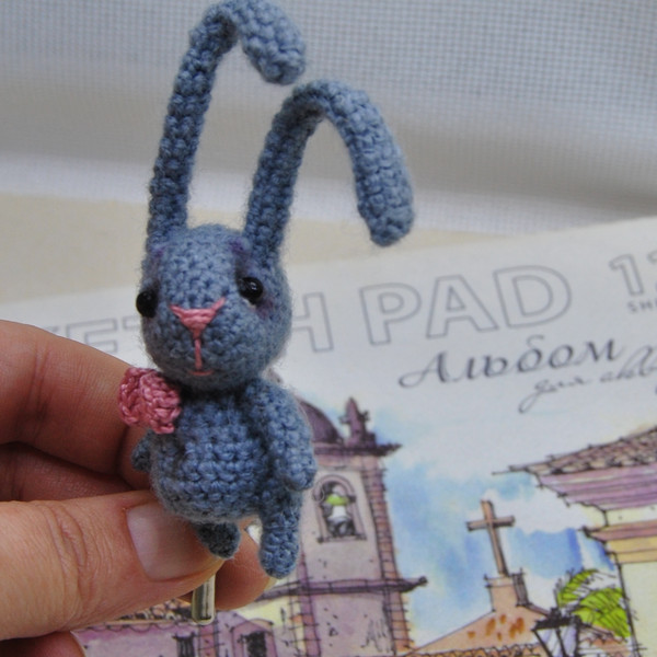 Bunny brooch toy hare rabbit amigurumi crochet pattern8.jpg