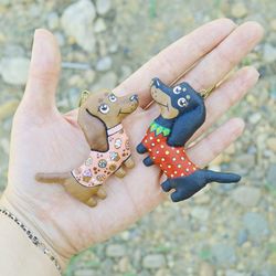 A dachshund in a blouse. A keyring in the form of a dachshund with a pleasant aroma of coffee.