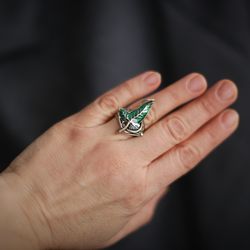 Lorien Leaf ring with green enamel. Elvish handcrafted jewelry. Fellowship of the Ring sign. Adjustable ring. Elf symbol