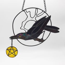 Crow Stained Glass Suncatcher Raven Dreamcatcher, Bird Art Stained Glass Window Hangings, Pentagram Star Halloween Decor