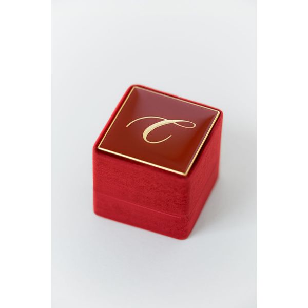 Bark-and-Berry-Grand-Garnet-classic-vintage-wedding-engraved-embossed-enameled-individual-monogram-velvet-ring-box-001.jpg