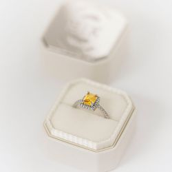 Grand Leather Ring Box Monogrammed - OCTAGON COVER BOTTOM - Vintage Style Handmade Monogram Engagement Wedding Proposal