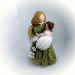 Mom interior toy doll, gift to a woman, gift for the birth of a child Doll made of wool, felt sculpture to order