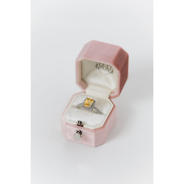 01-Bark-and-Berry-Petite-Petal-lock-octagon-vintage-wedding-embossed-engraved-enameled-monogram-velvet-ring-box-001.jpg