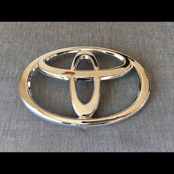 Toyota Front Grille Badge Emblem For Land Cruiser 2015-2021 – Black Chrome, Clip-On