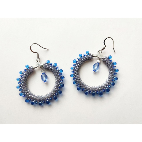 grey blue round earrings beaded 2.jpg