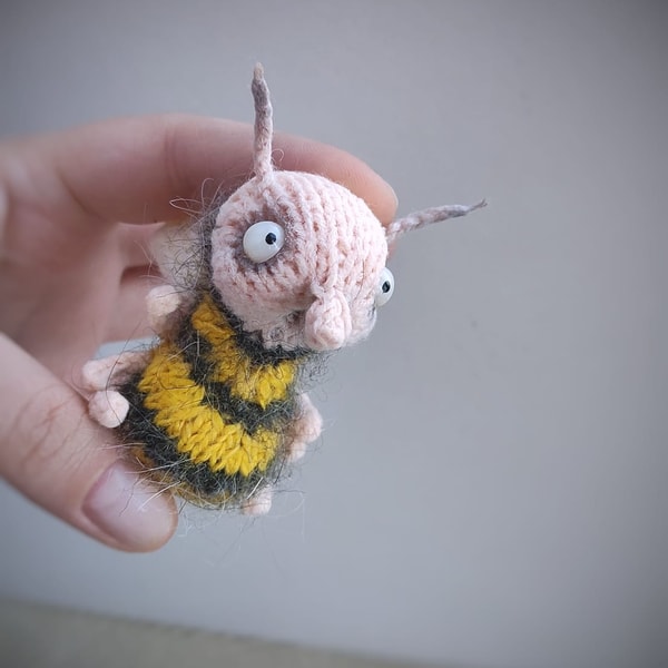 Honeybee knitting pattern, cute toy knitting pattern, insect | Inspire ...