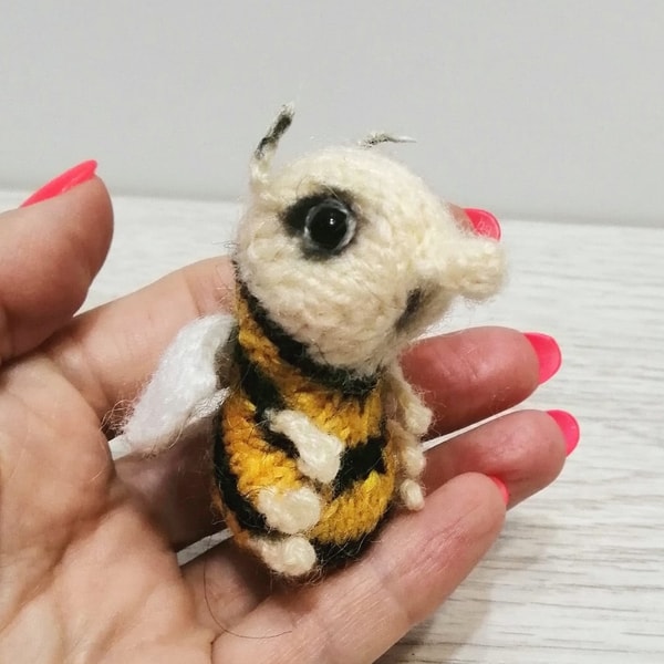Honeybee knitting pattern, cute toy knitting pattern, insect | Inspire ...