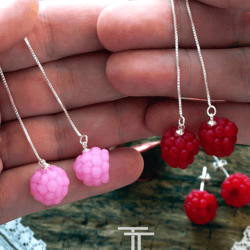 Silver chain earrings raspberry