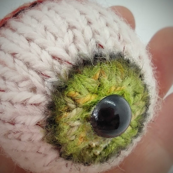 Eyeball Knitting Pattern, Halloween toy, scary toy, knitted amigurumi, toy knitting pattern, tutorial, knitting guide  3.jpg