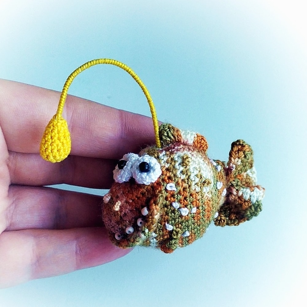 Angler Fish Crochet Pattern, brooch crochet pattern, funny fish pattern, crochet toy tutorial, tiny fish crochet guide 3.jpg