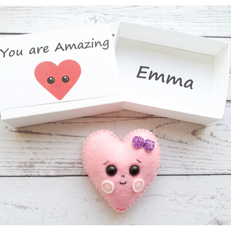 Pink-heart-pocket-hug-in-a-box