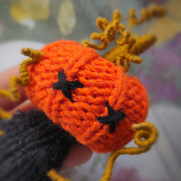 Pumpkin Head Knitting Pattern, Halloween cute toy, knitting guide, tutorial, knitting amigurumi, doll knitting pattern5.jpeg