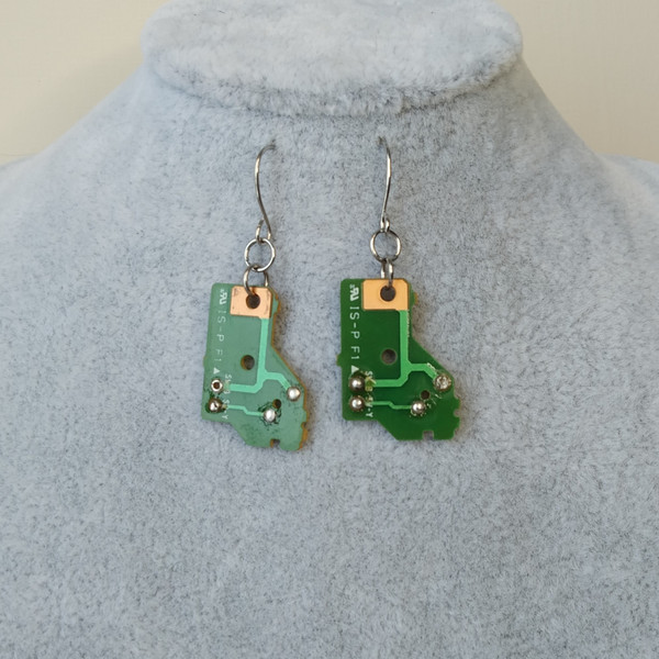 recycled-Cyberpunk-earrings