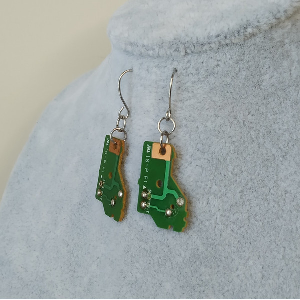 Cyberpunk-earrings-for-men-or-women