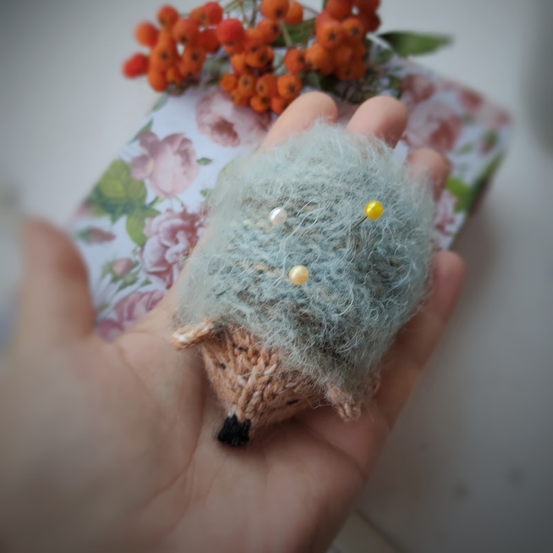 Hedgehog knitting pattern, cute toy knitting pattern, pincushion or tiny toy guide, hedgehog amigurumi knitting, diy 4.jpeg