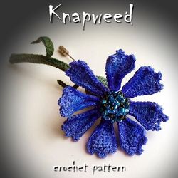 Knapweed flower crochet pattern, crochet brooch pattern, cute realistic flower, amigurumi miniature crochet tutorial DIY